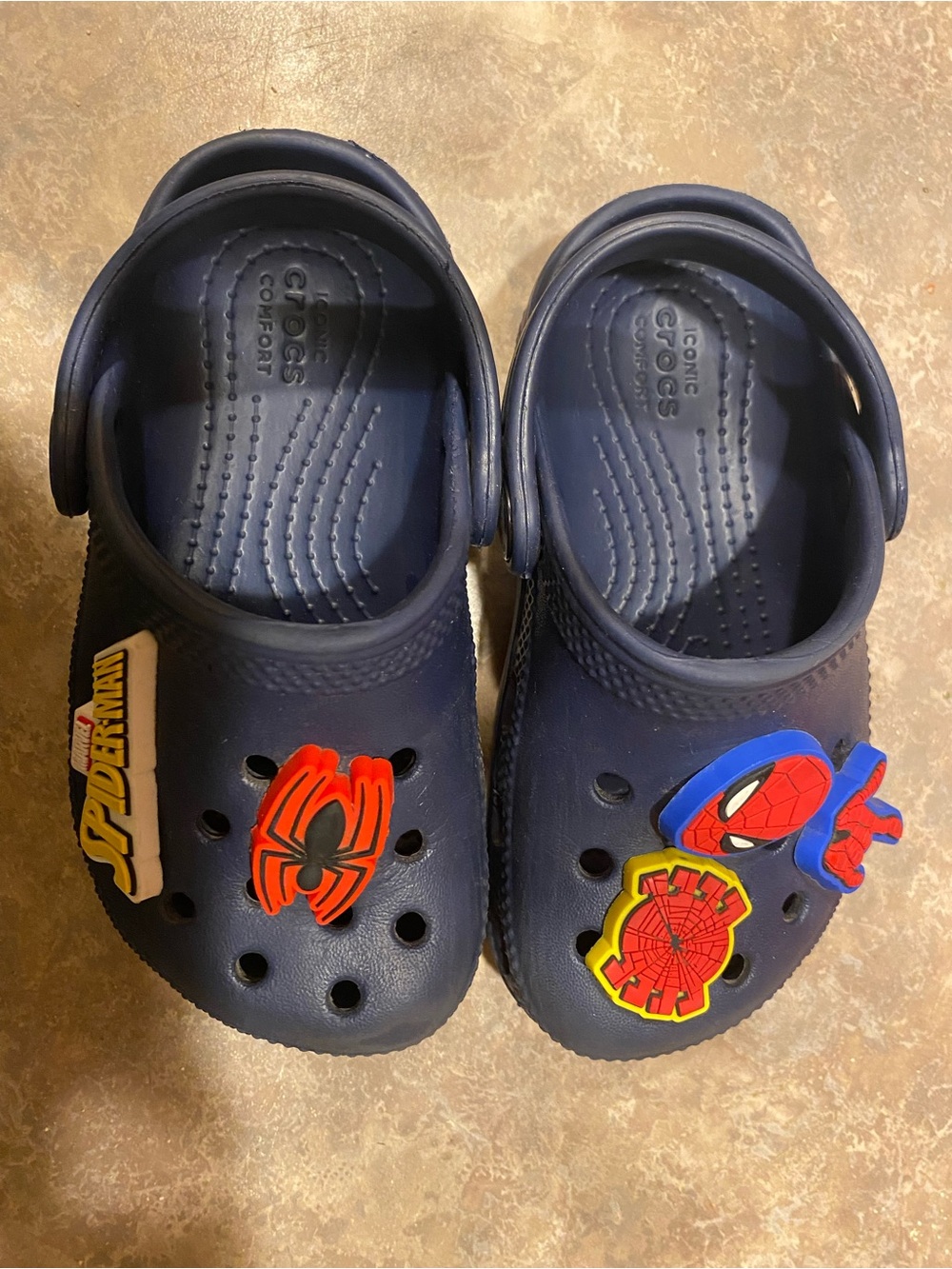 CROCS Kids' Navy Spider-Man Charm Clogs